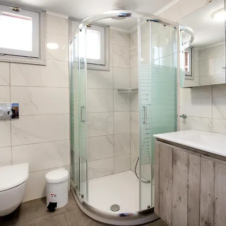 Panorama Apartment Potos