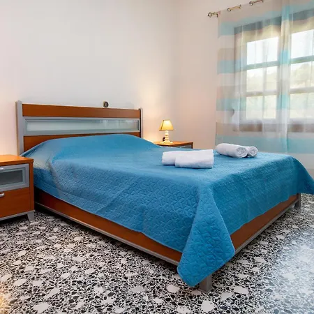 Panorama Apartment *